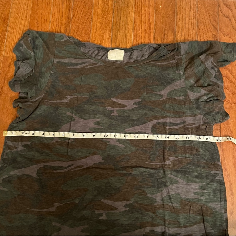 TLA Flutter sleeve Camo top